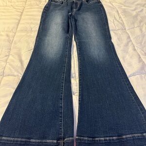 American Eagle women’s stretch flare jeans